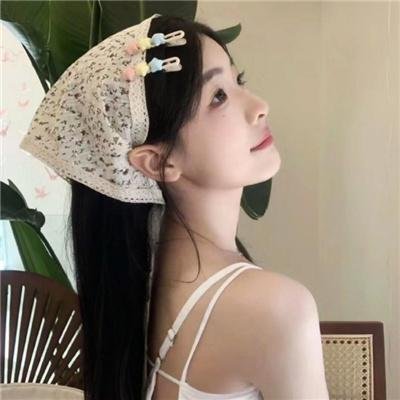 靠近